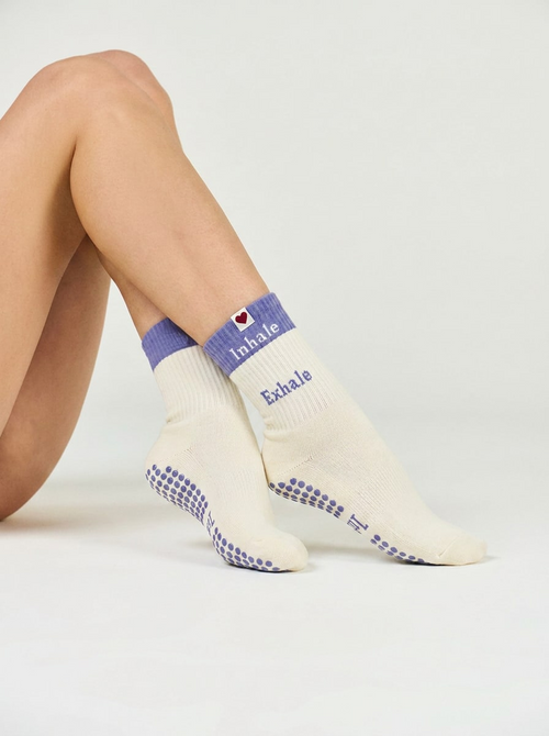 Breath Crew Grippy Socks • White